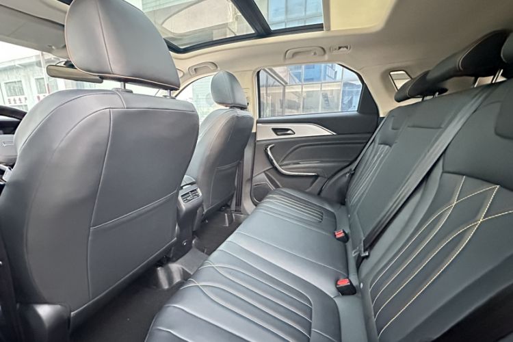 Used Bestune T77 2023 1.5T Automatic Luxury Model Interior 3