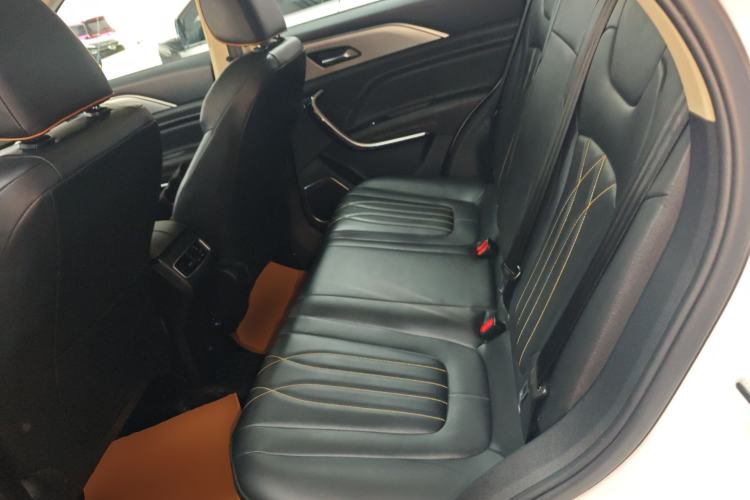 Used Bestune T77 2023 1.5T Automatic Luxury Model Interior 4