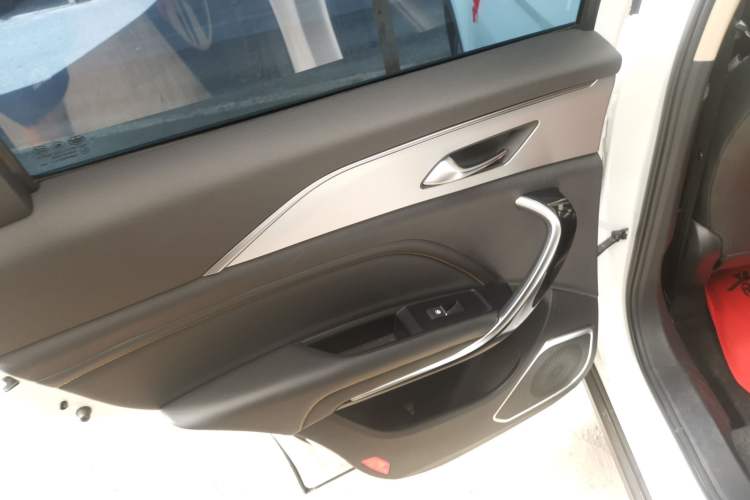 Used Bestune T77 2023 1.5T Automatic Luxury Model Interior 5