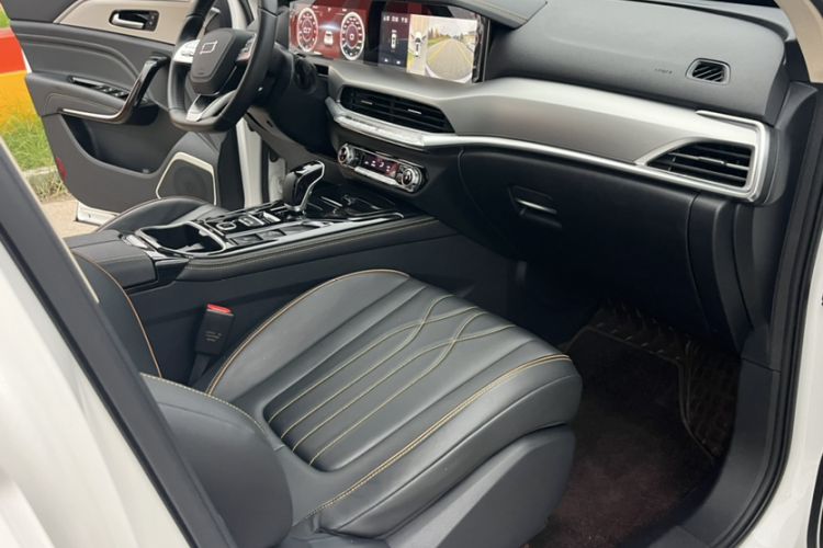 Used Bestune T77 2023 1.5T Automatic Premium Edition Interior 6