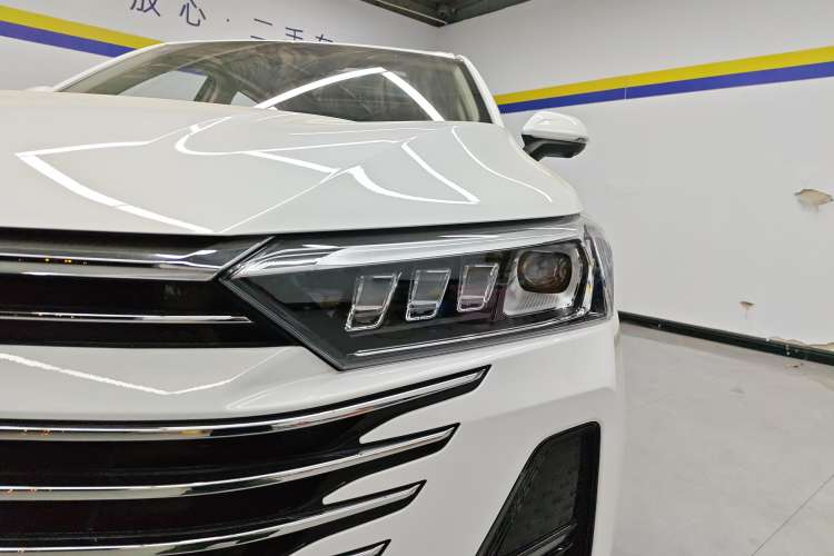Used Bestune T77 2023 1.5T Automatic Luxury Model Left Front Headlight