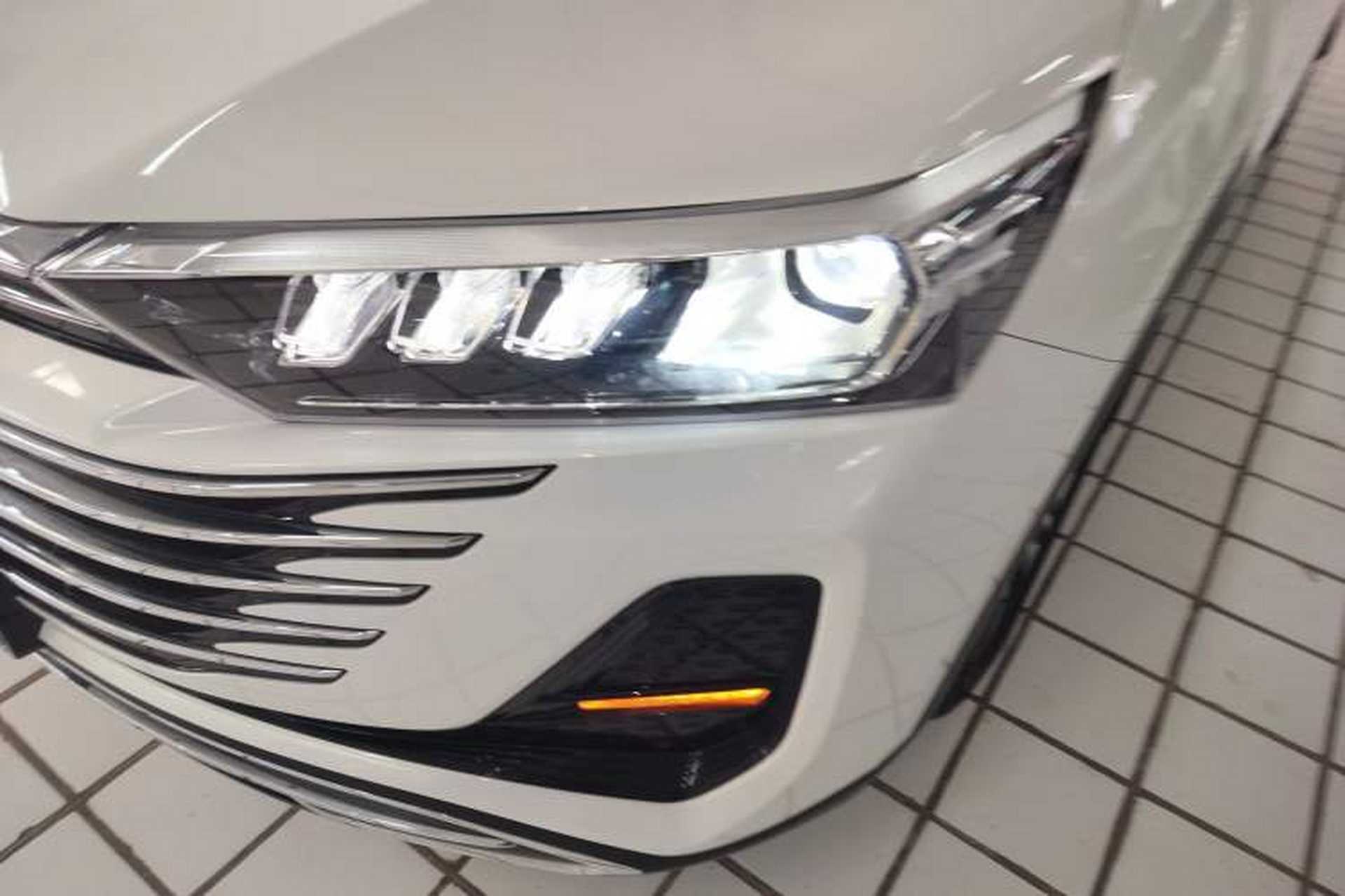 Used Bestune T77 2023 1.5T Automatic Luxury Model Left Front Headlight