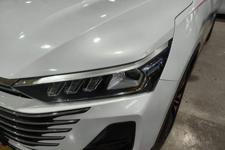 Used Bestune T77 2023 1.5T Automatic Luxury Model Left Front Headlight