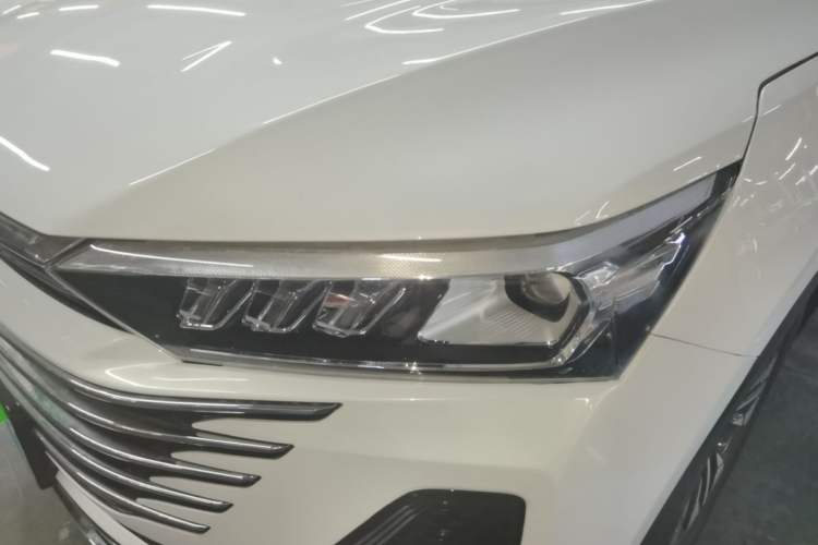 Used Bestune T77 2023 1.5T Automatic Luxury Model Left Front Headlight