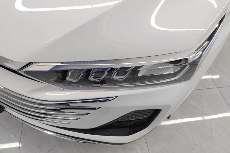 Used Bestune T77 2023 1.5T Automatic Luxury Model Left Front Headlight