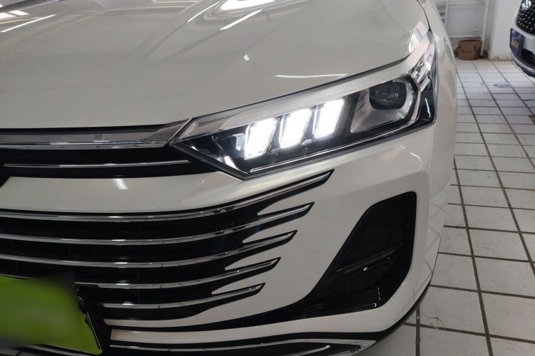 Used Bestune T77 2023 1.5T Automatic Luxury Model Left Front Headlight
