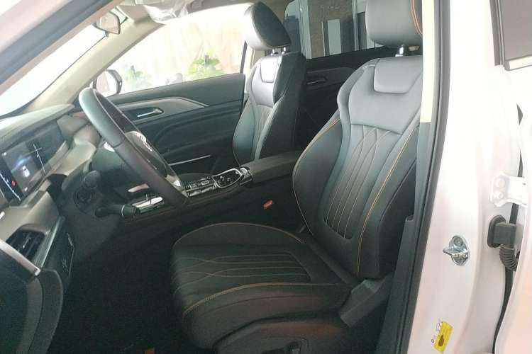 Used Bestune T77 2023 1.5T Automatic Luxury Model Left Front Seat