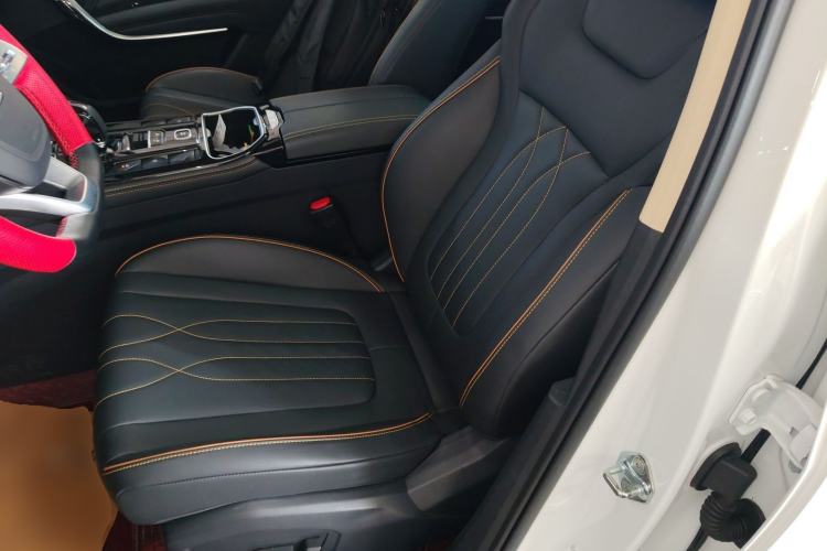 Used Bestune T77 2023 1.5T Automatic Luxury Model Left Front Seat