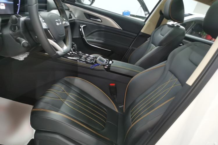 Used Bestune T77 2023 1.5T Automatic Luxury Model Left Front Seat