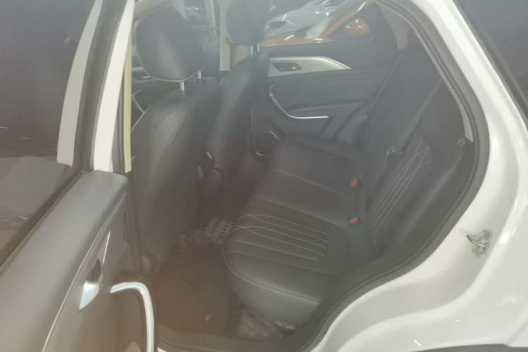 Used Bestune T77 2023 1.5T Automatic Luxury Model Left Rear Seat