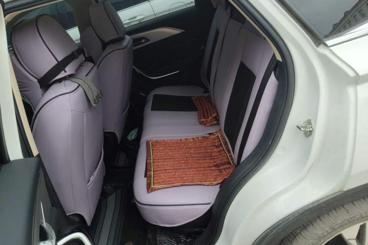 Used Bestune T77 2023 1.5T Automatic Luxury Model Left Rear Seat