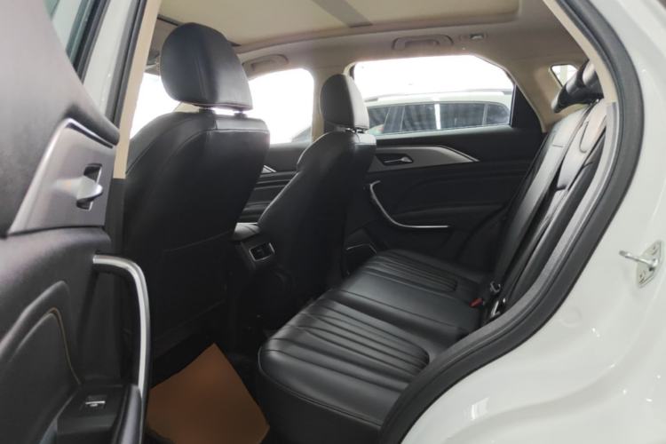 Used Bestune T77 2023 1.5T Automatic Luxury Model Left Rear Seat