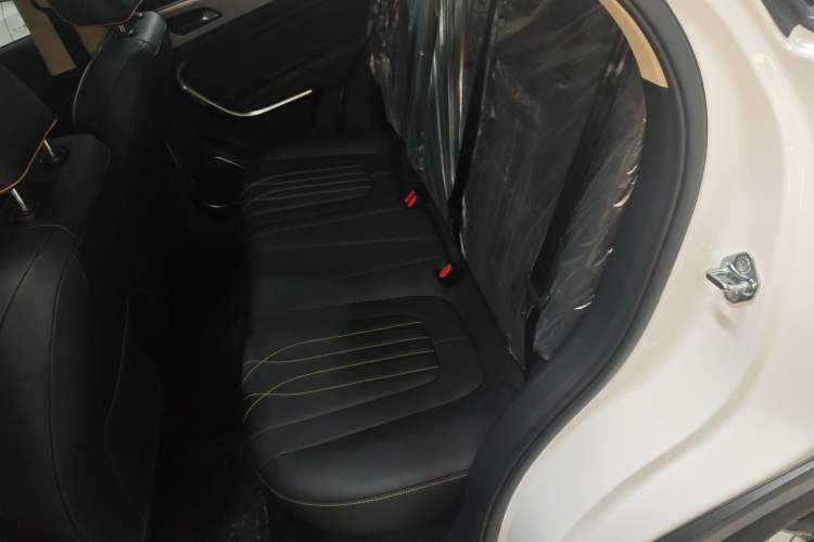 Used Bestune T77 2023 1.5T Automatic Luxury Model Left Rear Seat