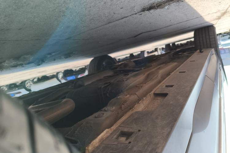 Used Bestune T77 2023 1.5T Automatic Luxury Model Left Side Sill