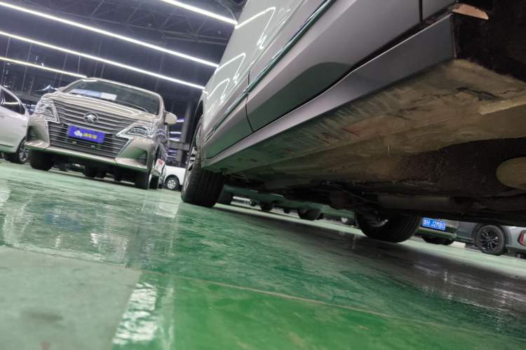 Used Bestune T77 2023 1.5T Automatic Luxury Model Left Side Sill
