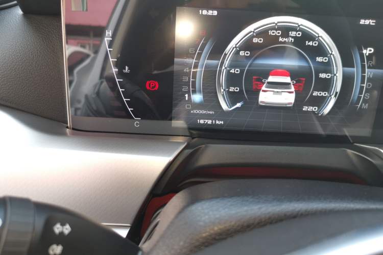 Used Bestune T77 2023 1.5T Automatic Luxury Model Odometer Close Up