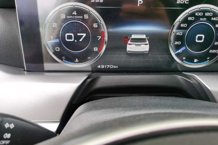 Used Bestune T77 2023 1.5T Automatic Premium Edition Odometer Close Up
