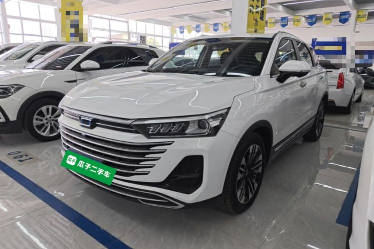 Bestune T77 2023