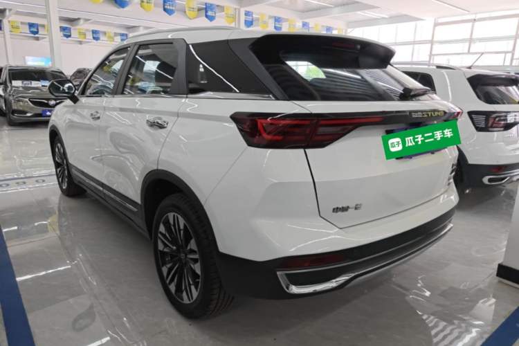 Used Bestune T77 2023 1.5T Automatic Luxury Model Rear Left 45 Deg