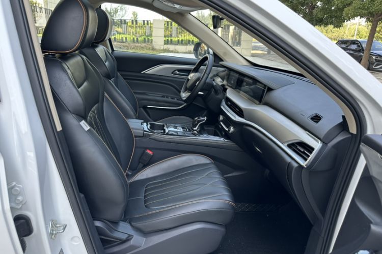 Used Bestune T77 2023 1.5T Automatic Luxury Model Right Front Seat