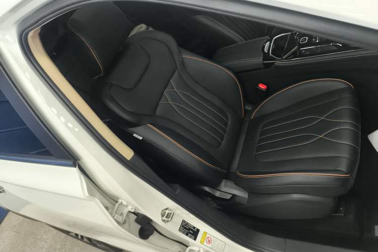 Used Bestune T77 2023 1.5T Automatic Luxury Model Right Front Seat