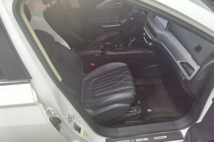 Used Bestune T77 2023 1.5T Automatic Luxury Model Right Front Seat