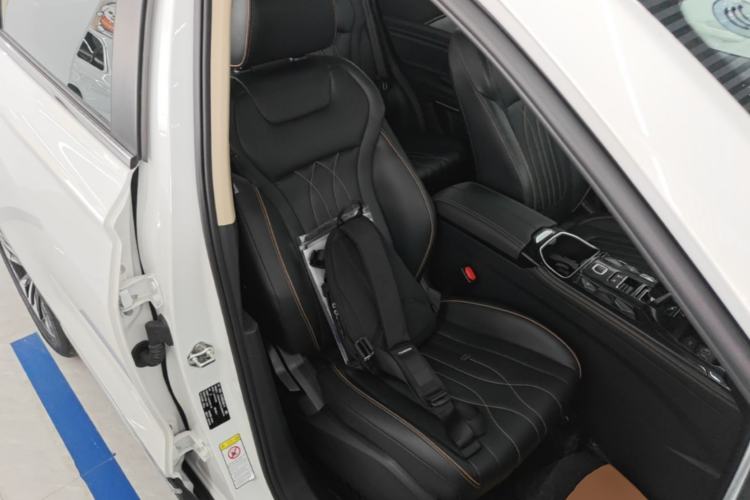 Used Bestune T77 2023 1.5T Automatic Luxury Model Right Front Seat