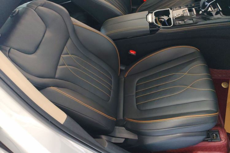 Used Bestune T77 2023 1.5T Automatic Luxury Model Right Front Seat