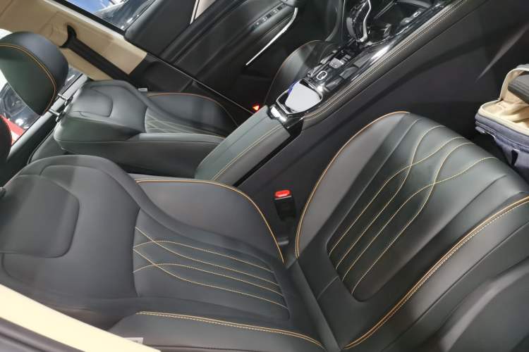 Used Bestune T77 2023 1.5T Automatic Luxury Model Right Front Seat