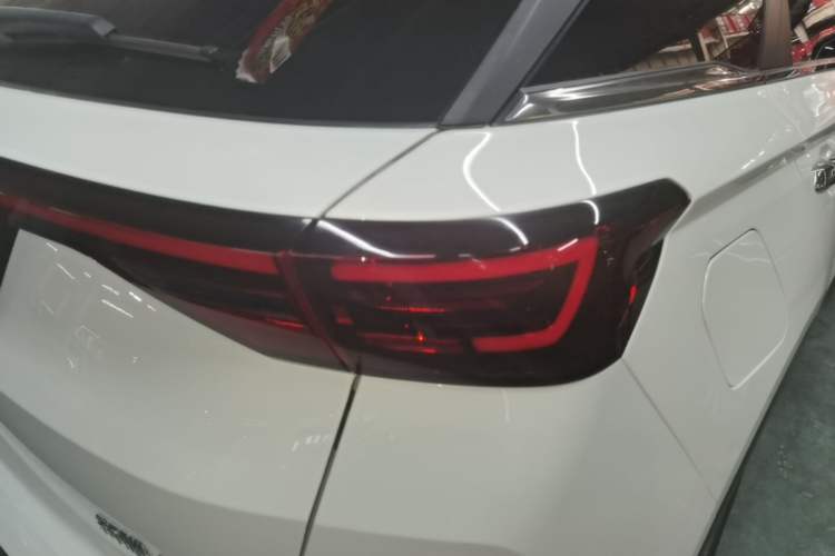 Used Bestune T77 2023 1.5T Automatic Luxury Model Right Rear Taillight