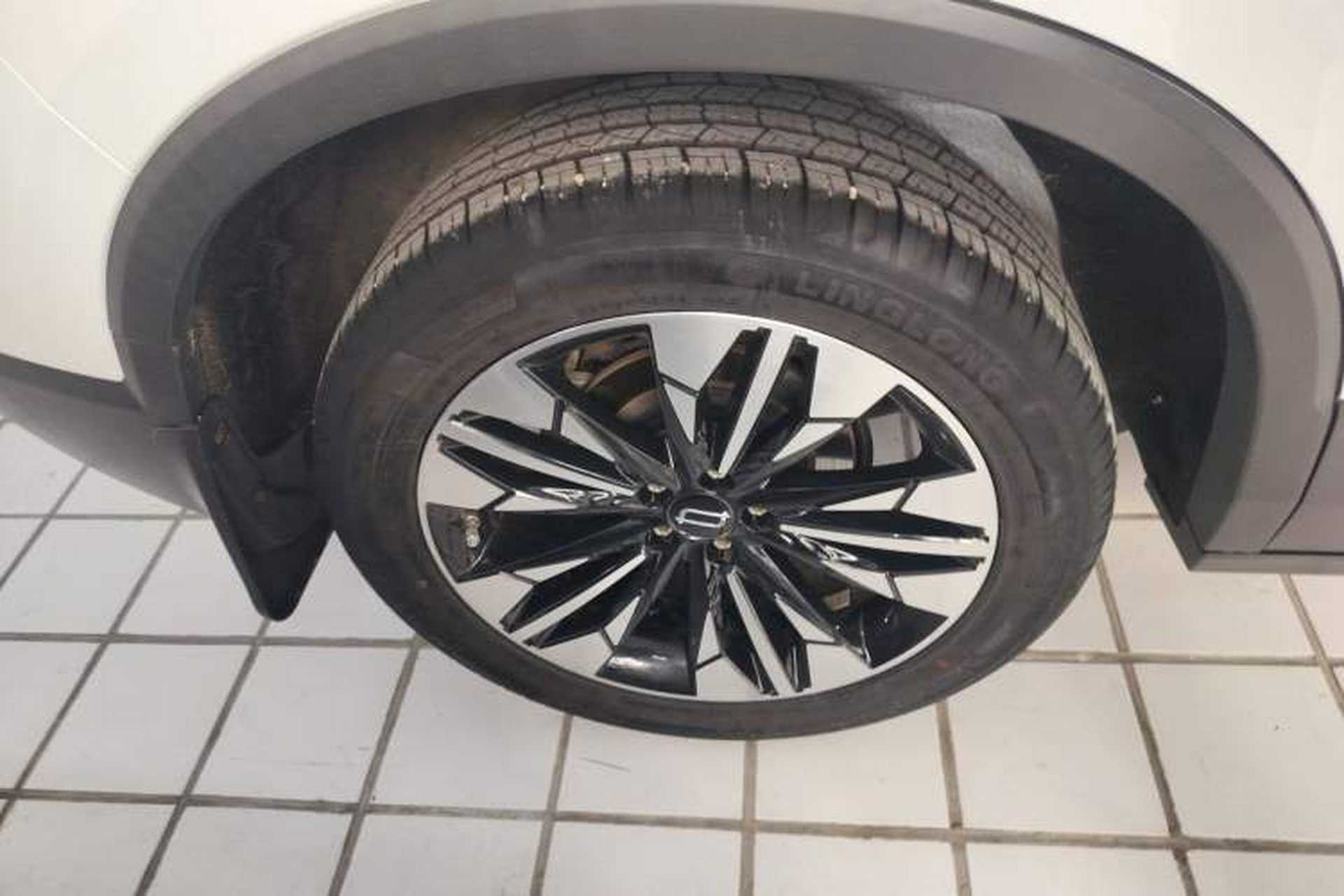 Used Bestune T77 2023 1.5T Automatic Luxury Model Right Rear Wheel Hub