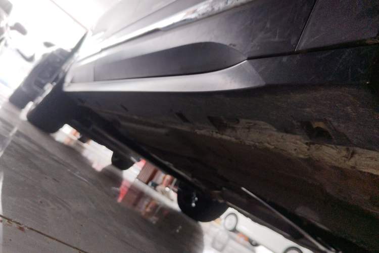 Used Bestune T77 2023 1.5T Automatic Premium Edition Right Side Sill
