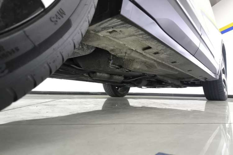 Used Bestune T77 2023 1.5T Automatic Premium Edition Right Side Sill