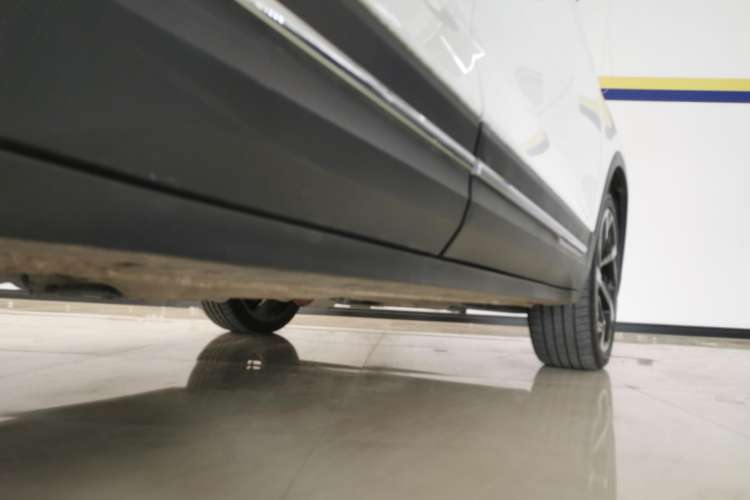 Used Bestune T77 2023 1.5T Automatic Premium Edition Right Side Sill
