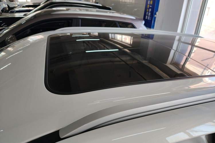 Used Bestune T77 2023 1.5T Automatic Luxury Model Roof
