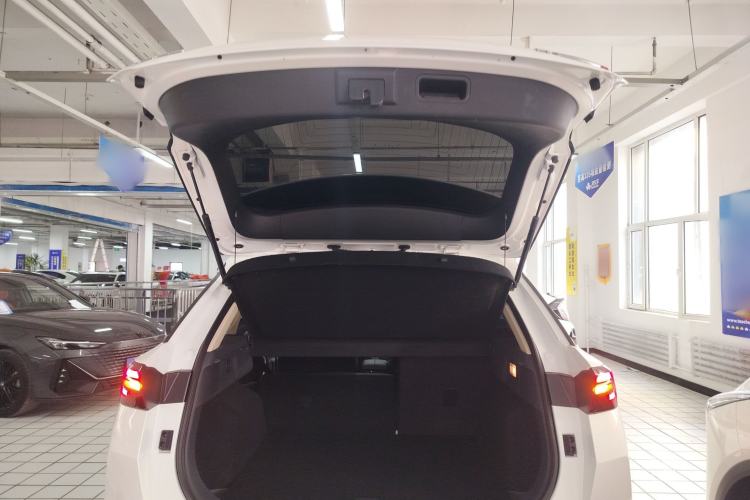 Used Bestune T77 2023 1.5T Automatic Luxury Model Trunk