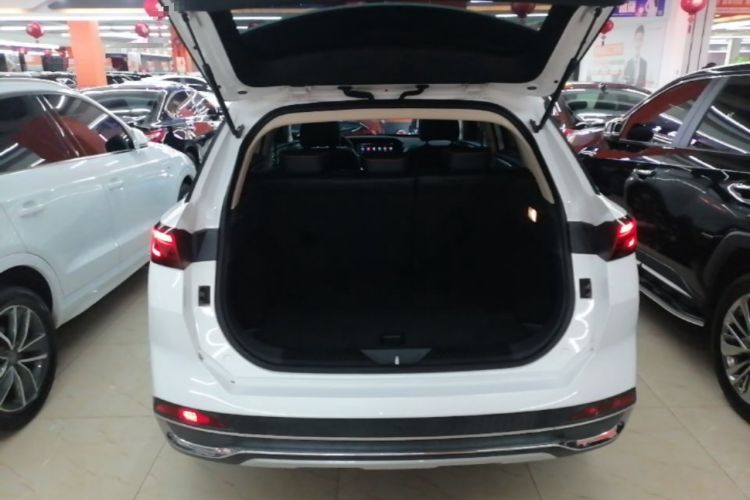 Used Bestune T77 2023 1.5T Automatic Luxury Model Trunk