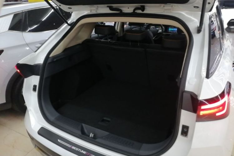 Used Bestune T77 2023 1.5T Automatic Premium Edition Trunk