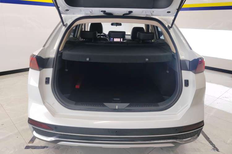 Used Bestune T77 2023 1.5T Automatic Luxury Model Trunk