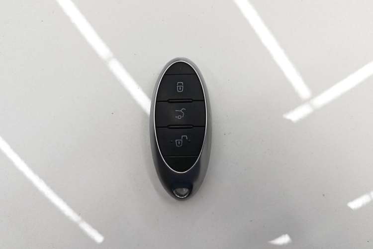 Used Bestune T77 2023 1.5T Automatic Luxury Model Vehicle Key