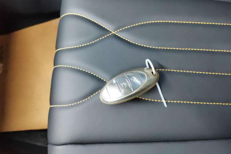 Used Bestune T77 2023 1.5T Automatic Luxury Model Vehicle Key