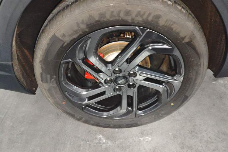 Used Bestune T90 2025 Dragon Edition 1.5T Enjoyment Model Black Knight Right Rear Wheel Hub