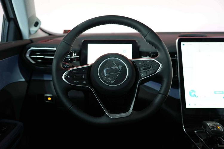 Used Bestune T90 2023 1.5T DCT Automatic Luxury Edition Interior 3