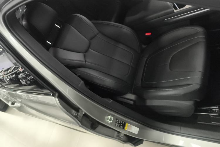Used Bestune T90 2025 Dragon Edition 1.5T Enjoyment Model Right Front Seat