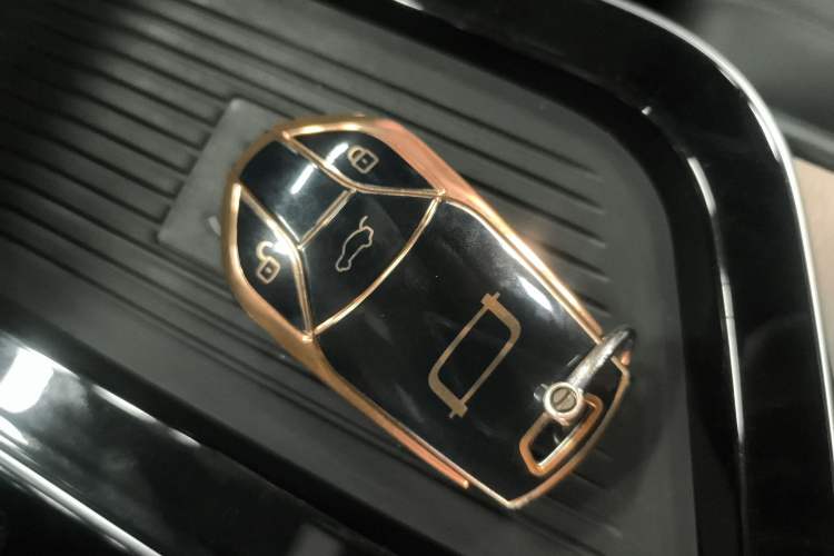Used Bestune T90 2025 Dragon Edition 1.5T Enjoyment Model Vehicle Key