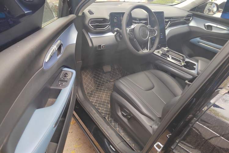 Used Bestune T90 2023 1.5T DCT Automatic Luxury Edition Driver Seat