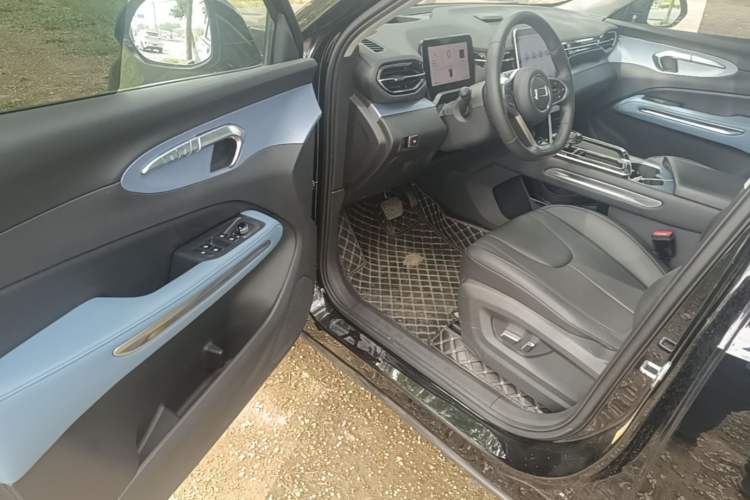 Used Bestune T90 2023 1.5T DCT Automatic Prestige Edition Driver Seat