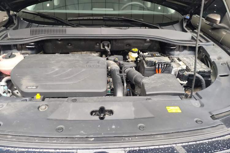 Used Bestune T90 2023 1.5T DCT Automatic Luxury Edition Engine Bay