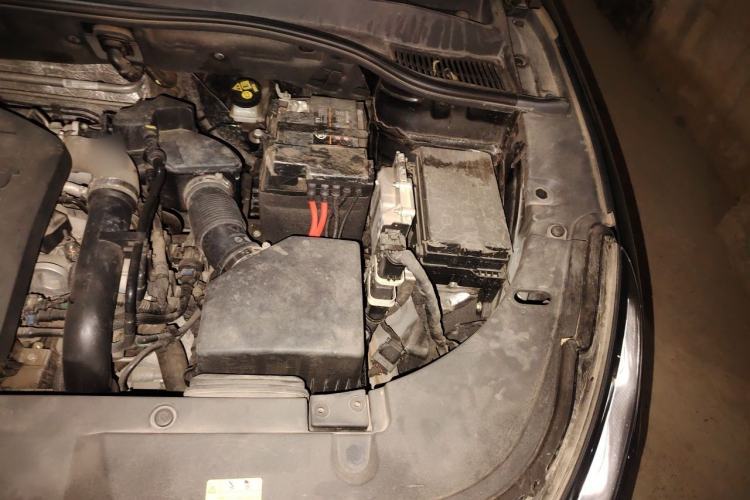 Used Bestune T90 2023 1.5T DCT Automatic Prestige Edition Engine Bay Left