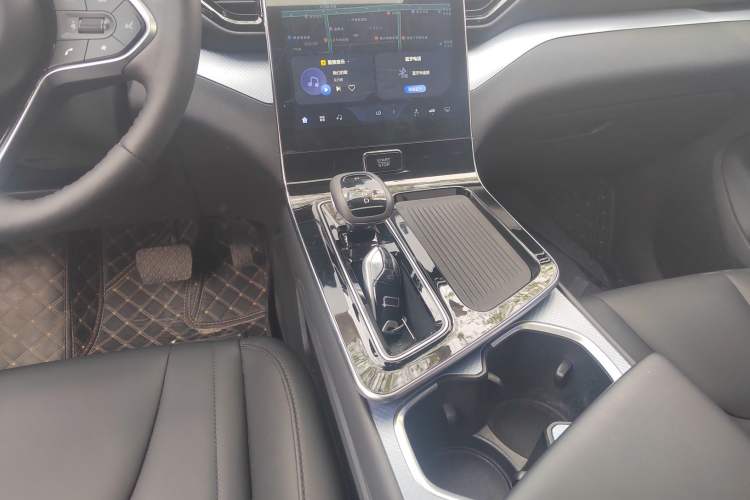 Used Bestune T90 2023 1.5T DCT Automatic Luxury Edition Gear Lever